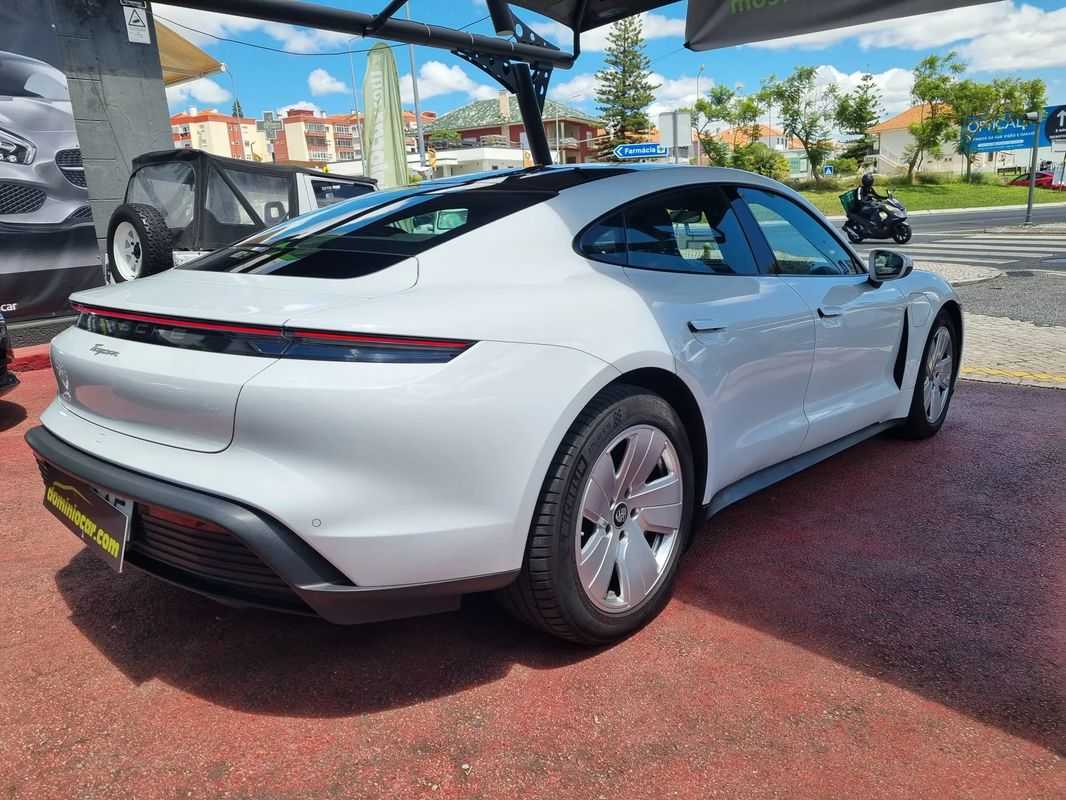 porsche-taycan-2022-eletrico-0cc