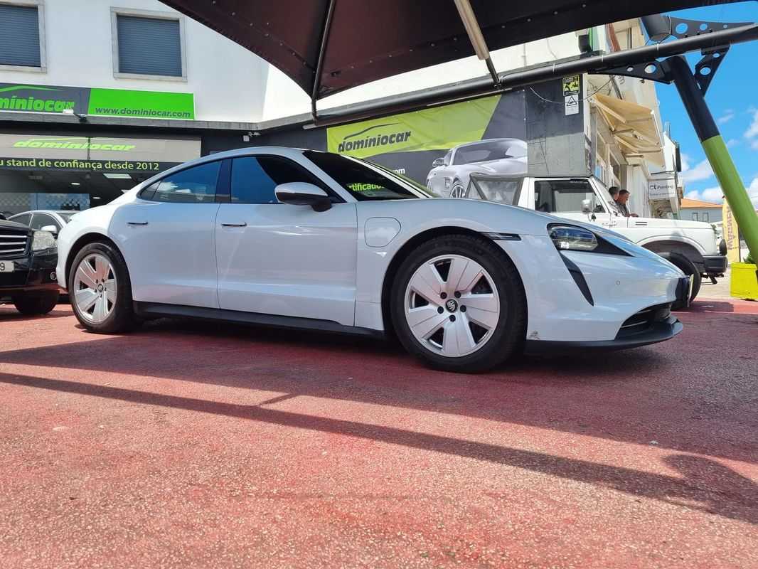 porsche-taycan-2022-eletrico-0cc