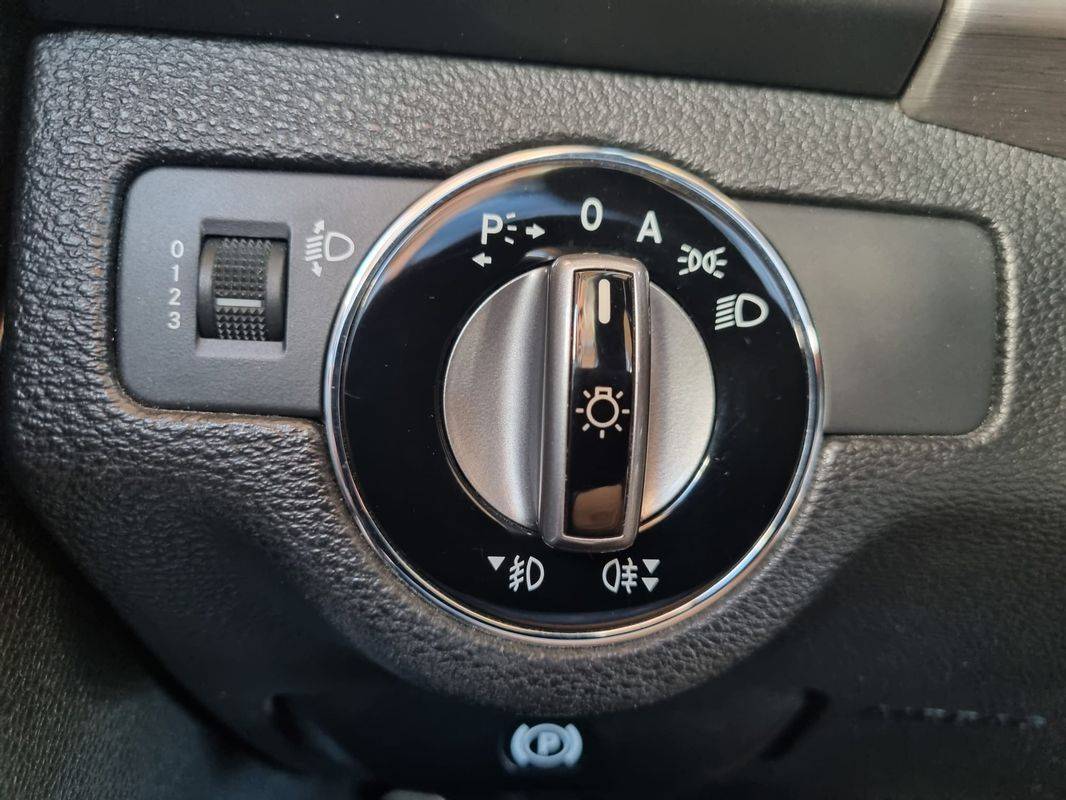 mercedes-benz-glk-2009-diesel-2143cc