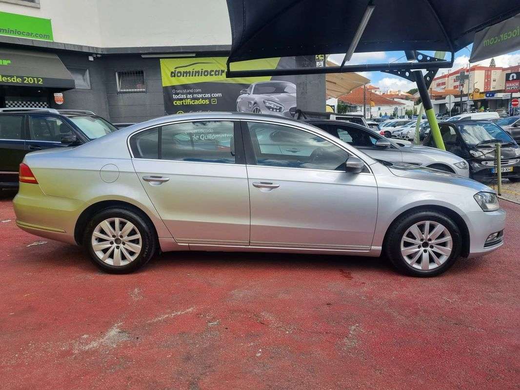 volkswagen-passat-2011-diesel-1598cc