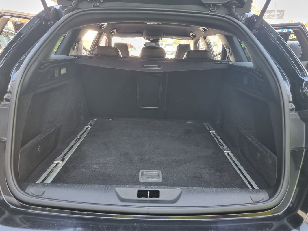 peugeot-308-sw-2017-diesel-1997cc