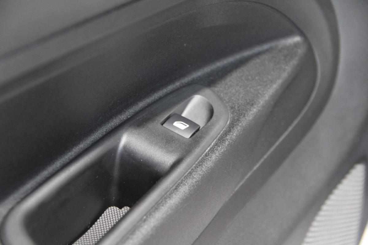 fiat-600-1-2-mild-hybrid-2025-gasolina-1199cc