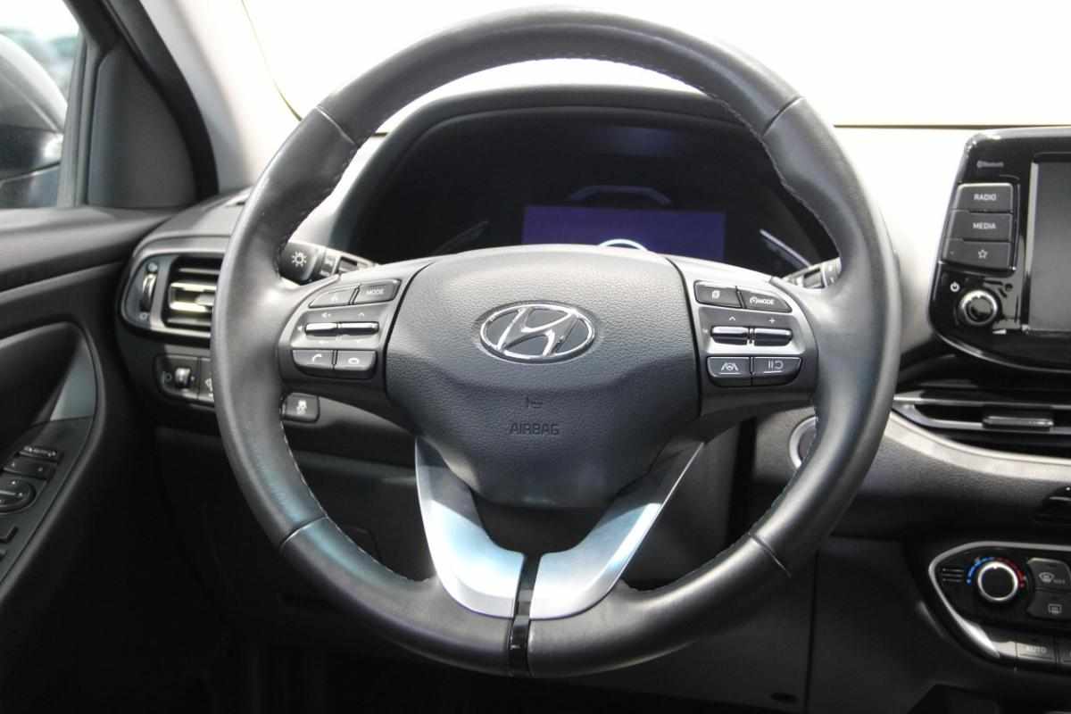 hyundai-i30-2023-gasolina-998cc