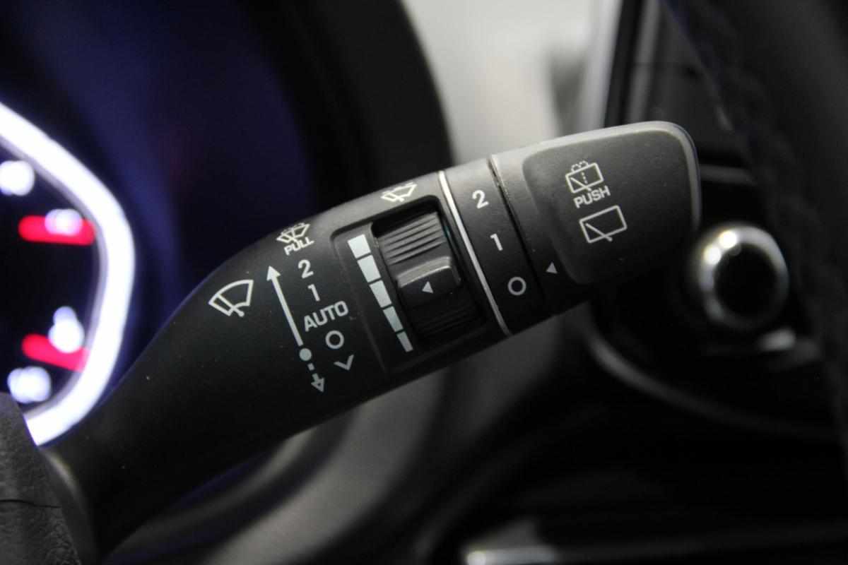 hyundai-i30-2023-gasolina-998cc