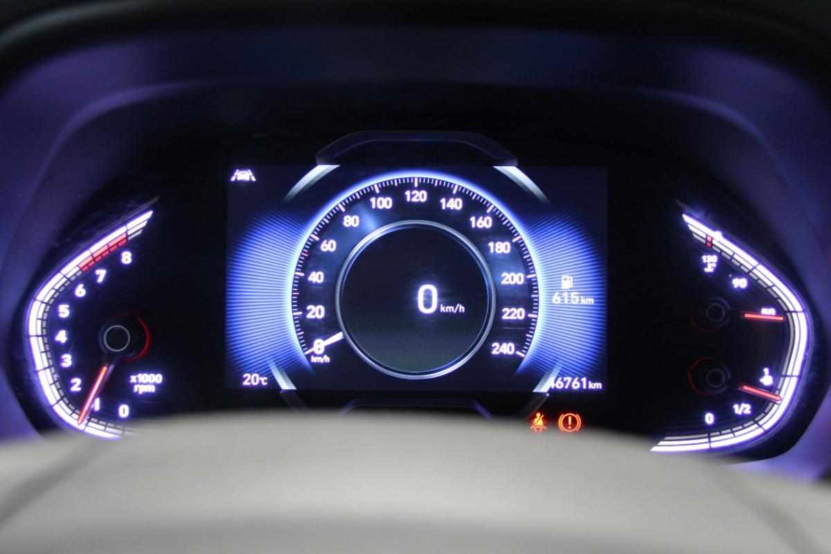 hyundai-i30-2023-gasolina-998cc