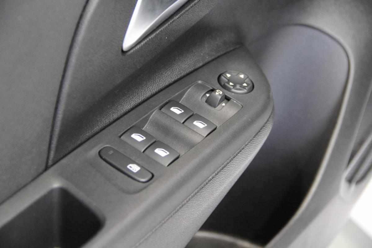 opel-corsa-1-2-turbo-mild-hybrid-2025-gasolina-1199cc