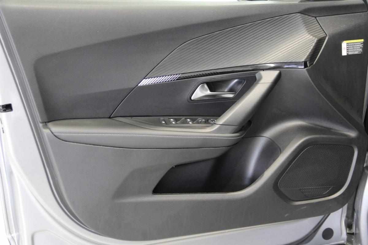 peugeot-2008-1-2-puretech-2025-gasolina-1199cc
