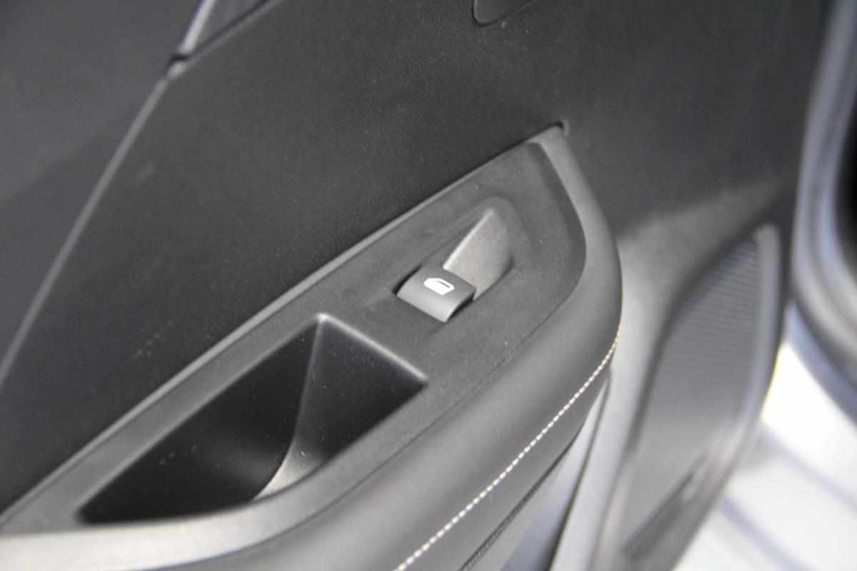 peugeot-2008-1-2-puretech-2025-gasolina-1199cc