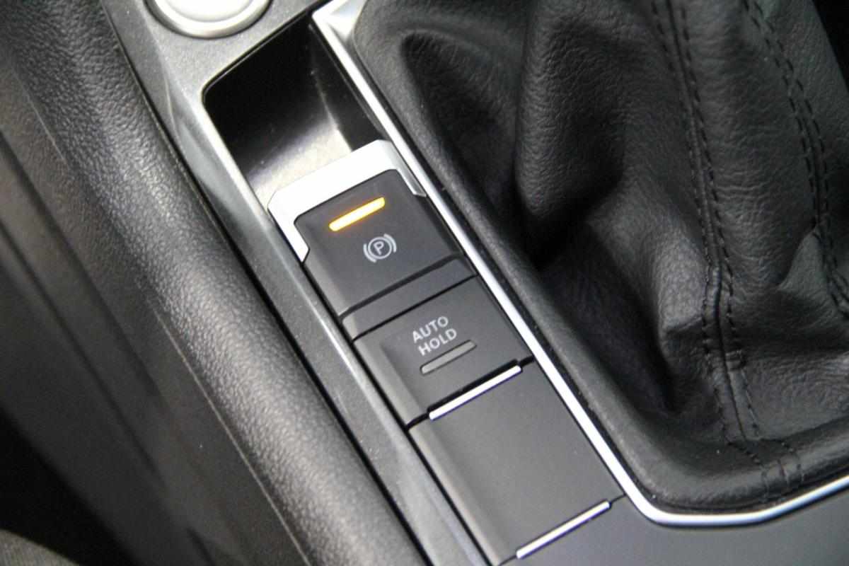 volkswagen-tiguan-2-0-tdi-bluemotion-2023-diesel-1968cc