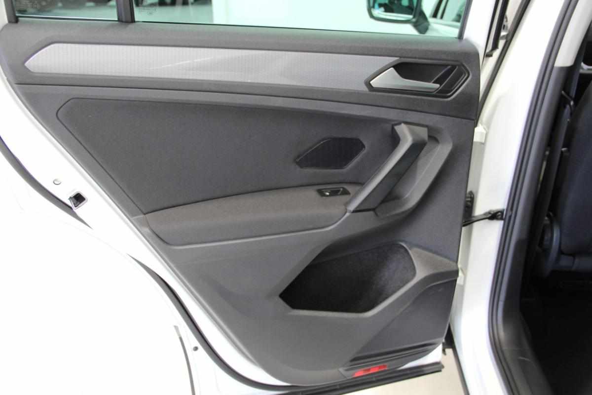 volkswagen-tiguan-2-0-tdi-bluemotion-2023-diesel-1968cc