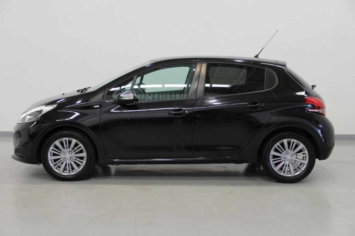 peugeot-208-1-6-bluehdi-2017-diesel-1560cc