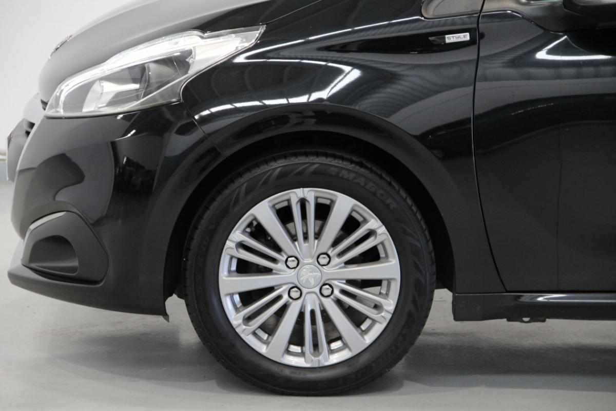peugeot-208-1-6-bluehdi-2017-diesel-1560cc