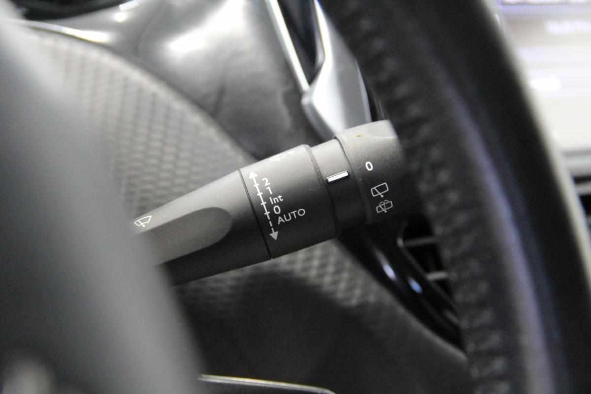 peugeot-208-1-6-bluehdi-2017-diesel-1560cc