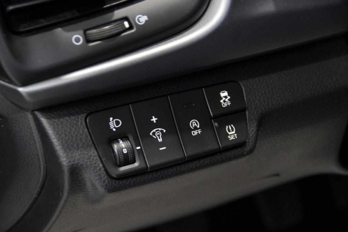 kia-rio-2023-gasolina-1248cc