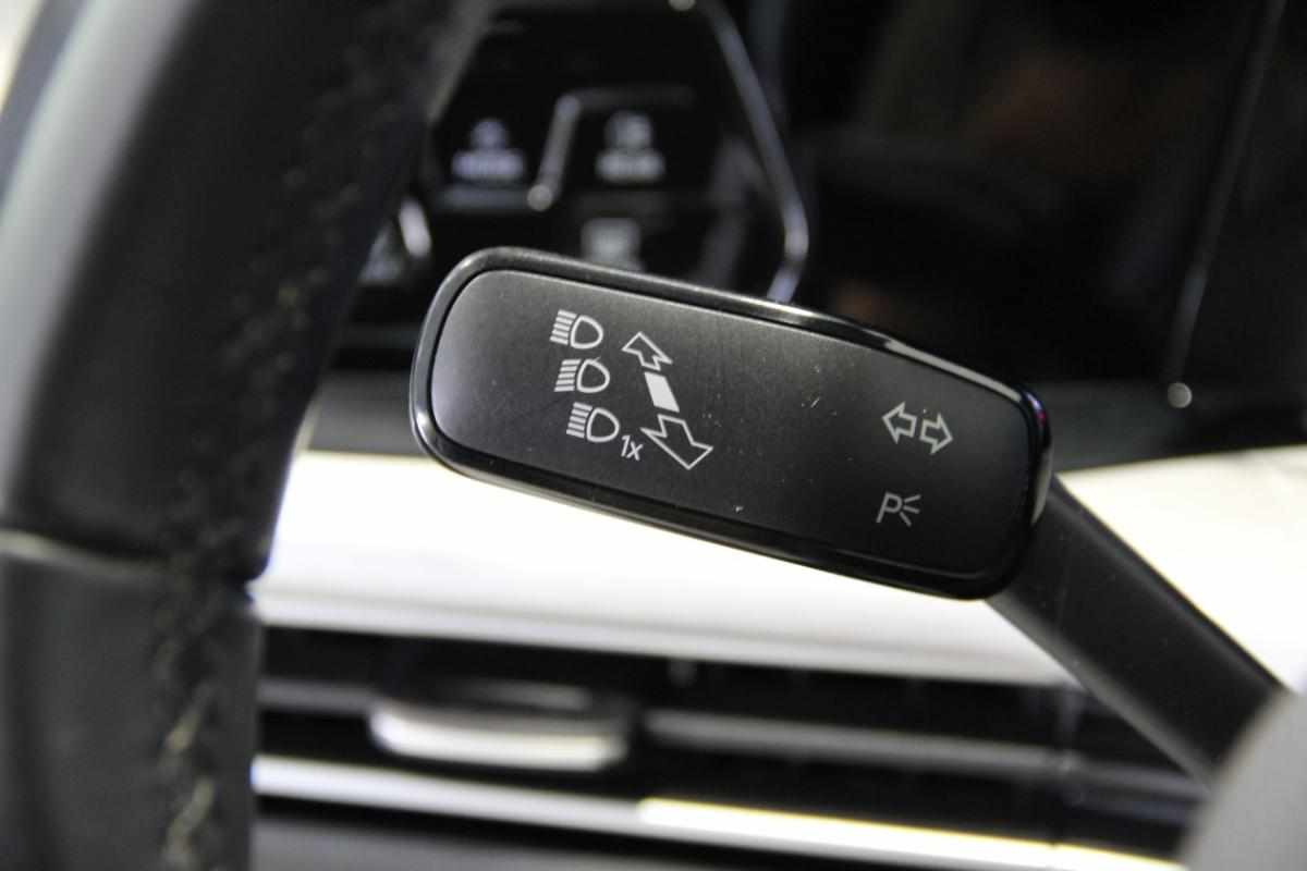 volkswagen-golf-1-5-tsi-act-2022-gasolina-999cc