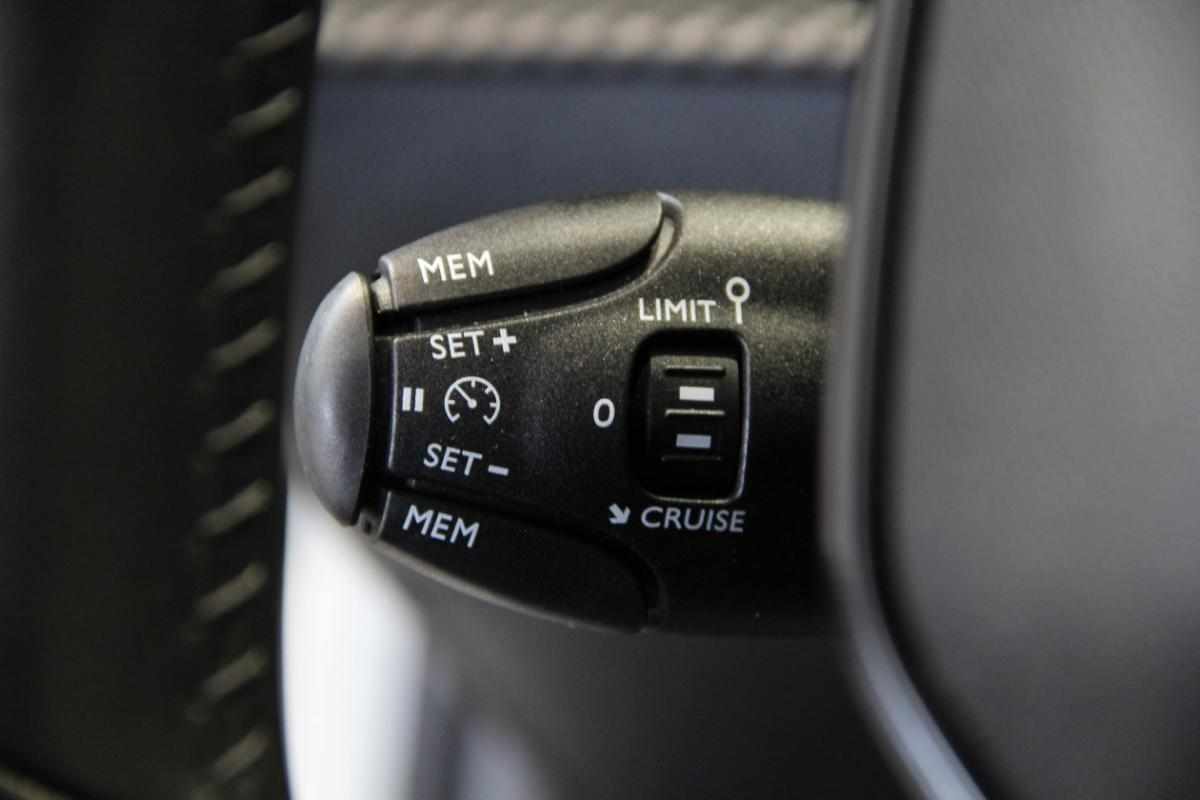peugeot-208-1-2-puretech-2024-gasolina-1199cc