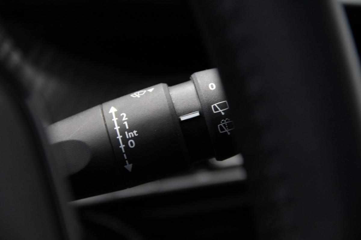 peugeot-208-1-2-puretech-2024-gasolina-1199cc
