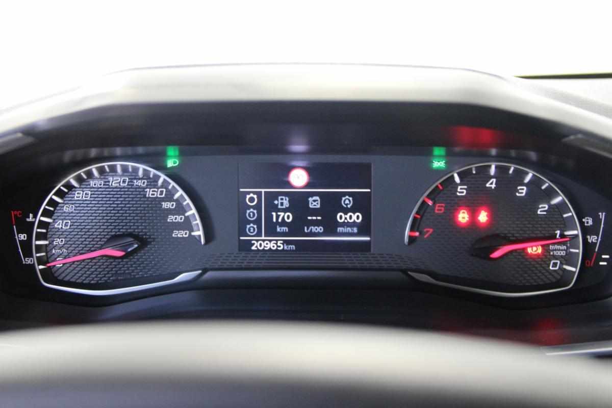 peugeot-208-1-2-puretech-2024-gasolina-1199cc