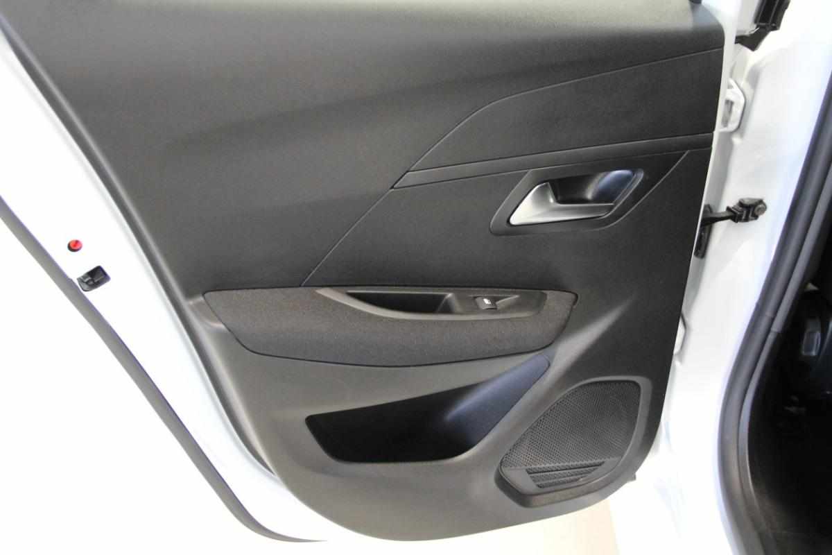 peugeot-208-1-2-puretech-2024-gasolina-1199cc