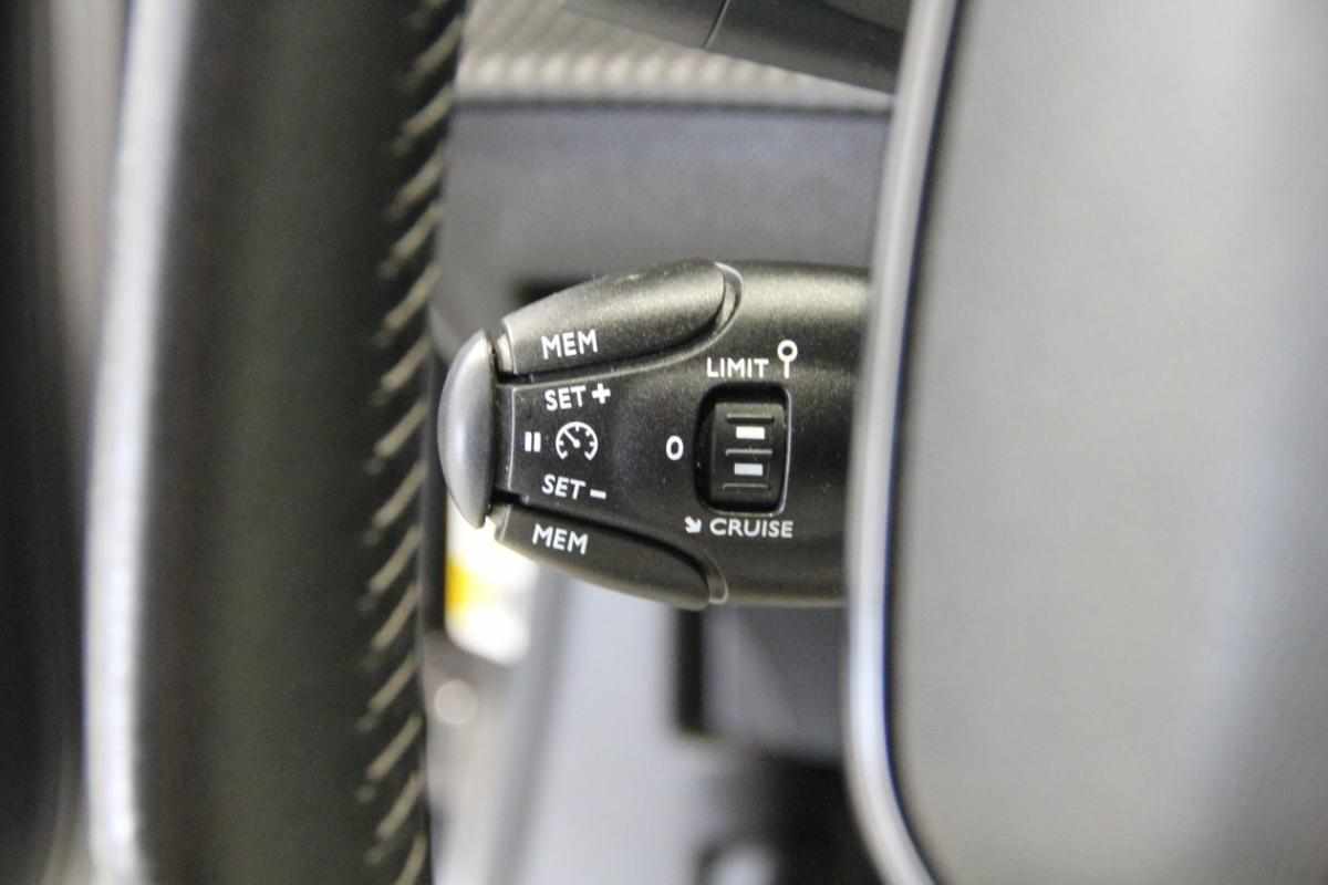 peugeot-2008-1-2-puretech-2022-gasolina-1199cc