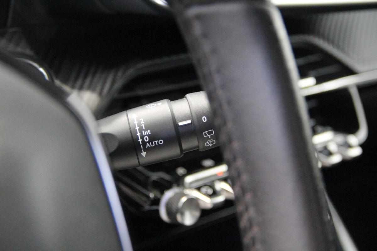 peugeot-2008-1-2-puretech-2022-gasolina-1199cc