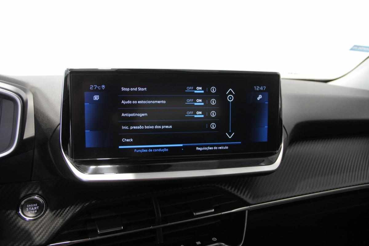 peugeot-2008-1-2-puretech-2022-gasolina-1199cc