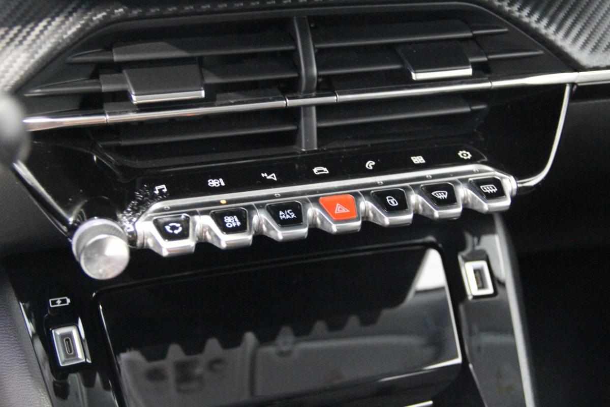 peugeot-2008-1-2-puretech-2022-gasolina-1199cc