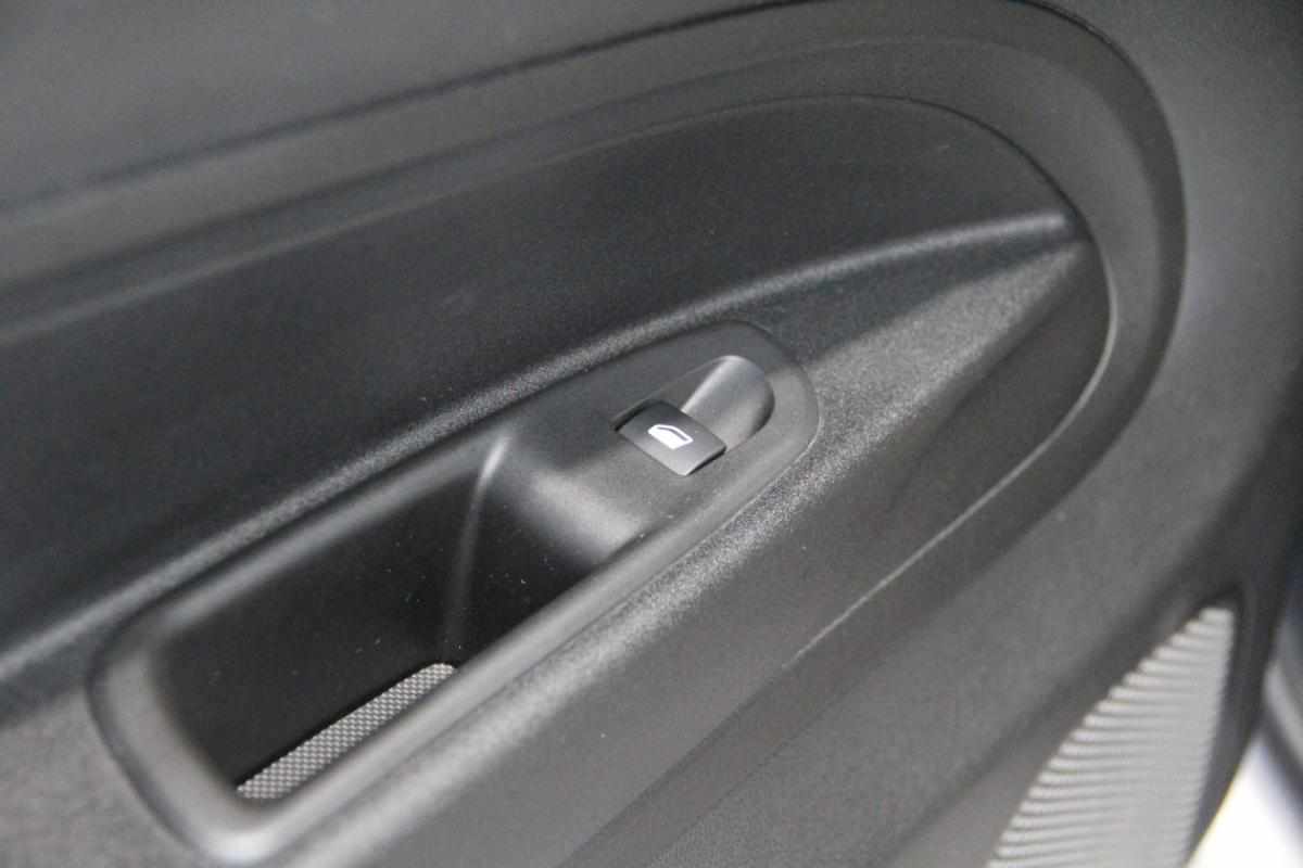 fiat-600-1-2-mild-hybrid-2025-gasolina-1199cc