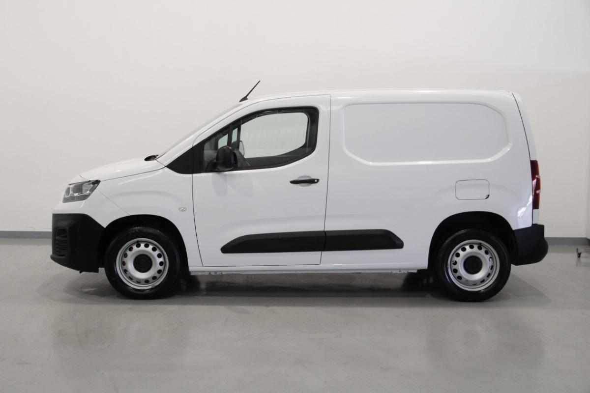 fiat-doblo-2023-diesel-1495cc