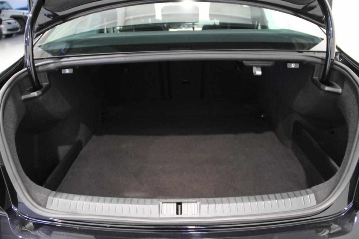 volkswagen-passat-2019-diesel-1598cc