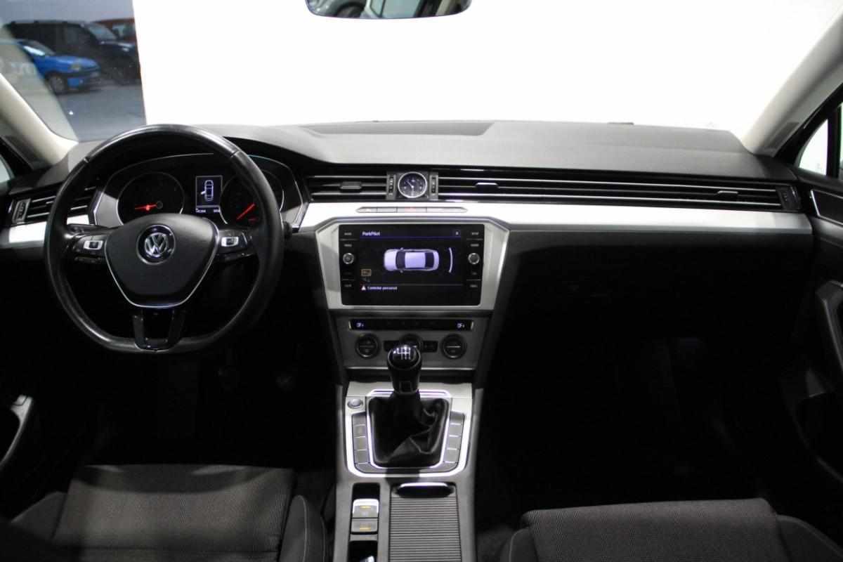 volkswagen-passat-2019-diesel-1598cc