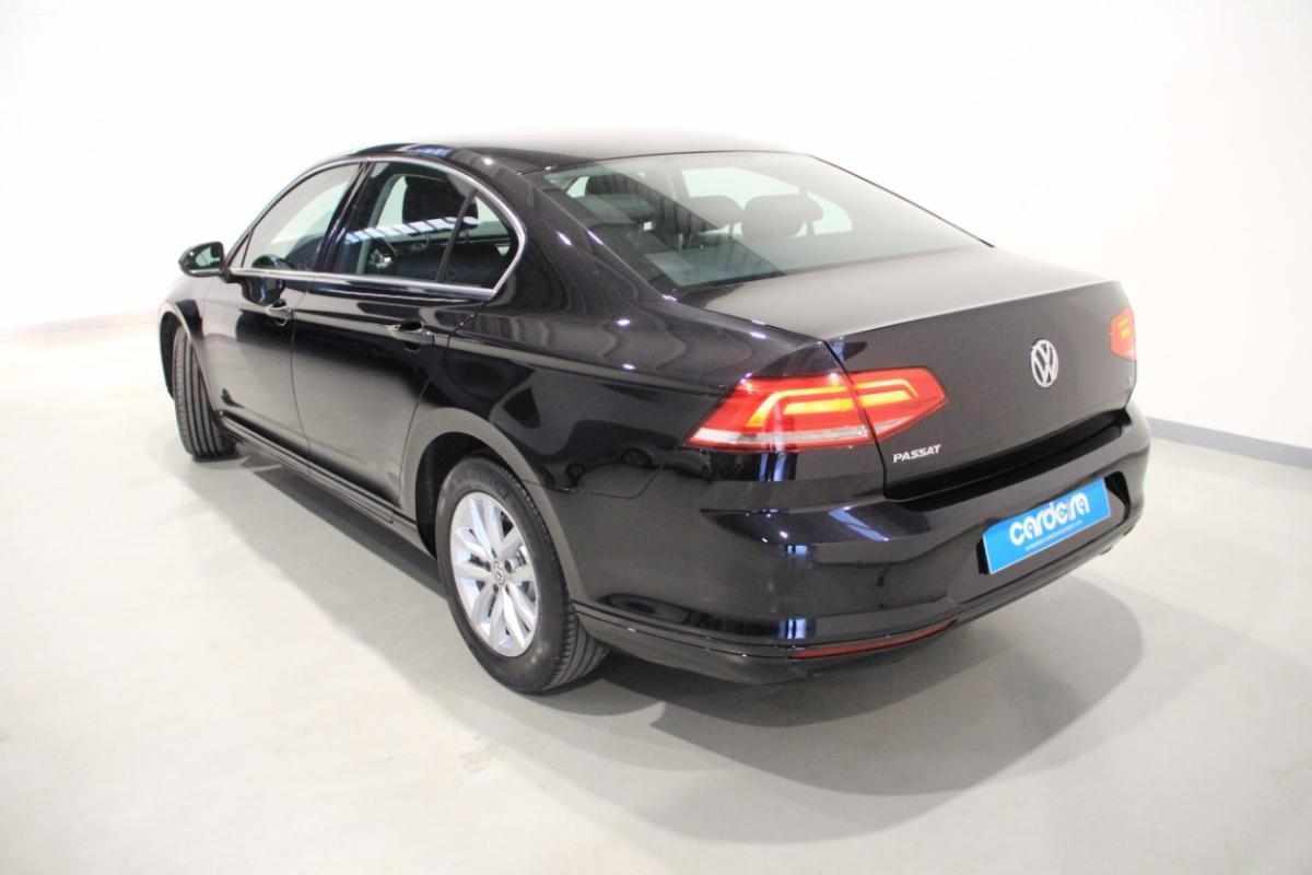 volkswagen-passat-2019-diesel-1598cc