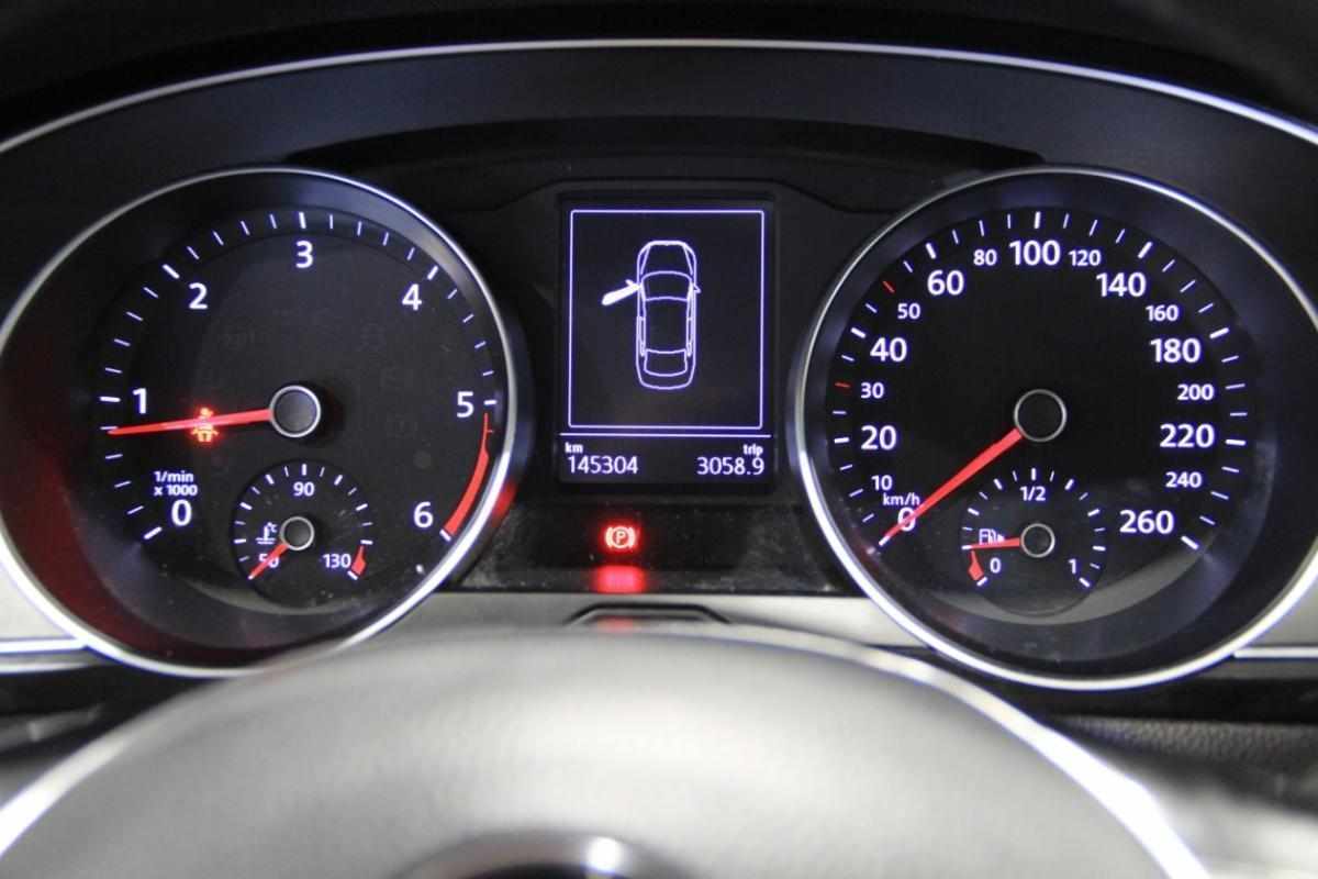 volkswagen-passat-2019-diesel-1598cc