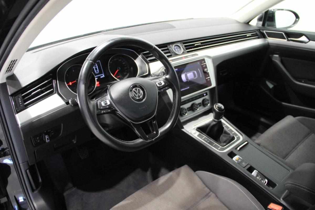 volkswagen-passat-2019-diesel-1598cc