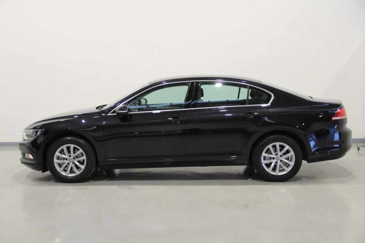volkswagen-passat-2019-diesel-1598cc