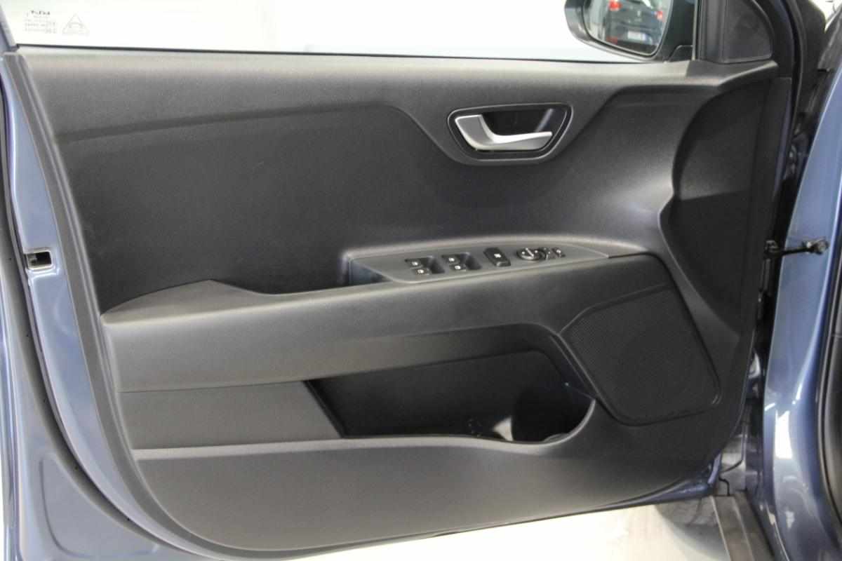 kia-stonic-1-0-t-gdi-2025-gasolina-998cc