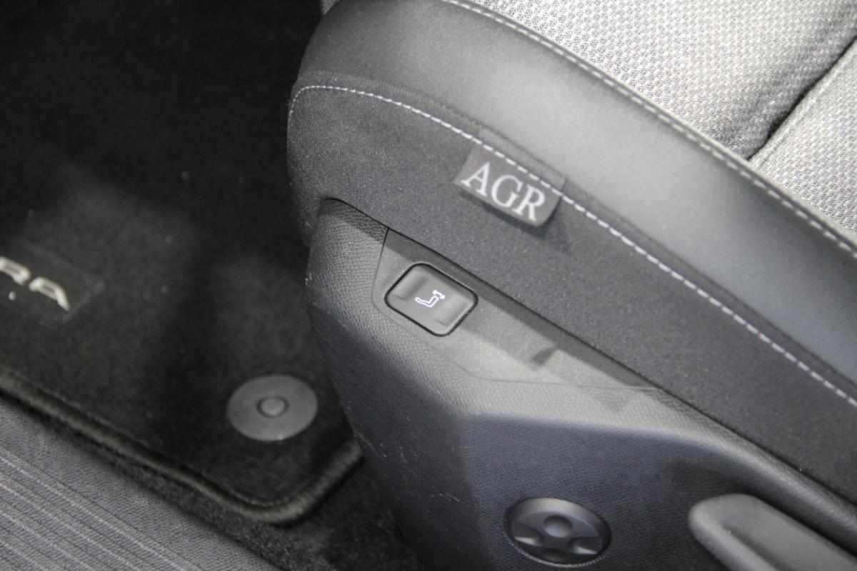 opel-astra-1-5-2023-diesel-1499cc