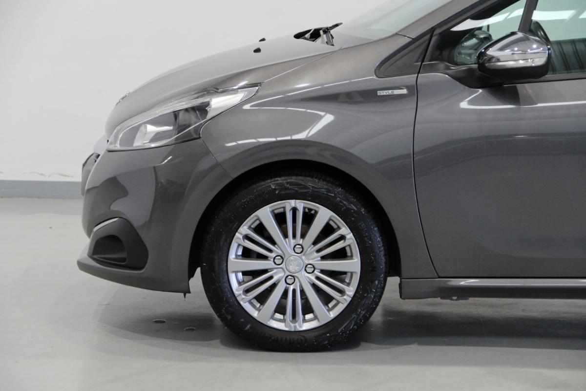 peugeot-208-1-2-vti-2018-gasolina-1199cc