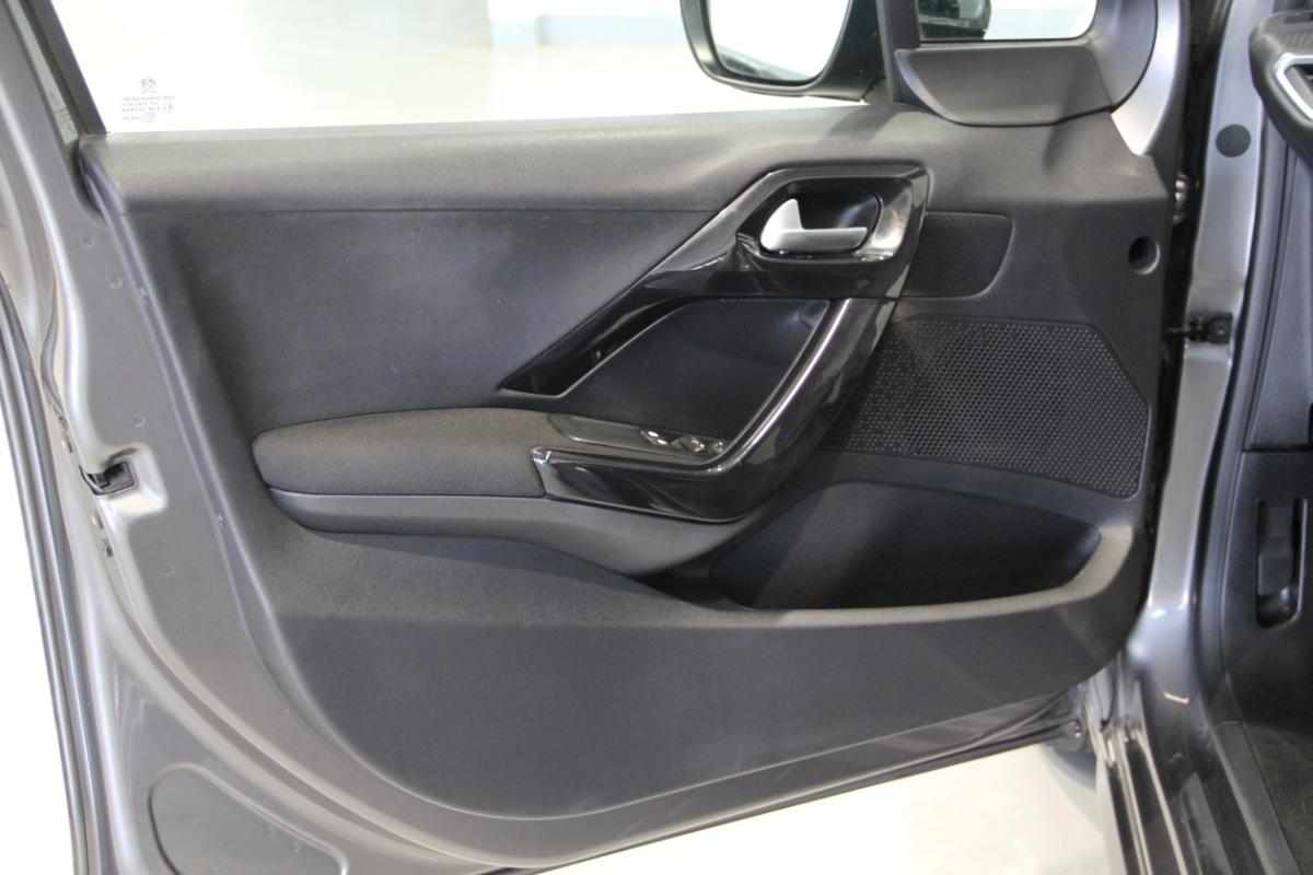 peugeot-208-1-2-vti-2018-gasolina-1199cc