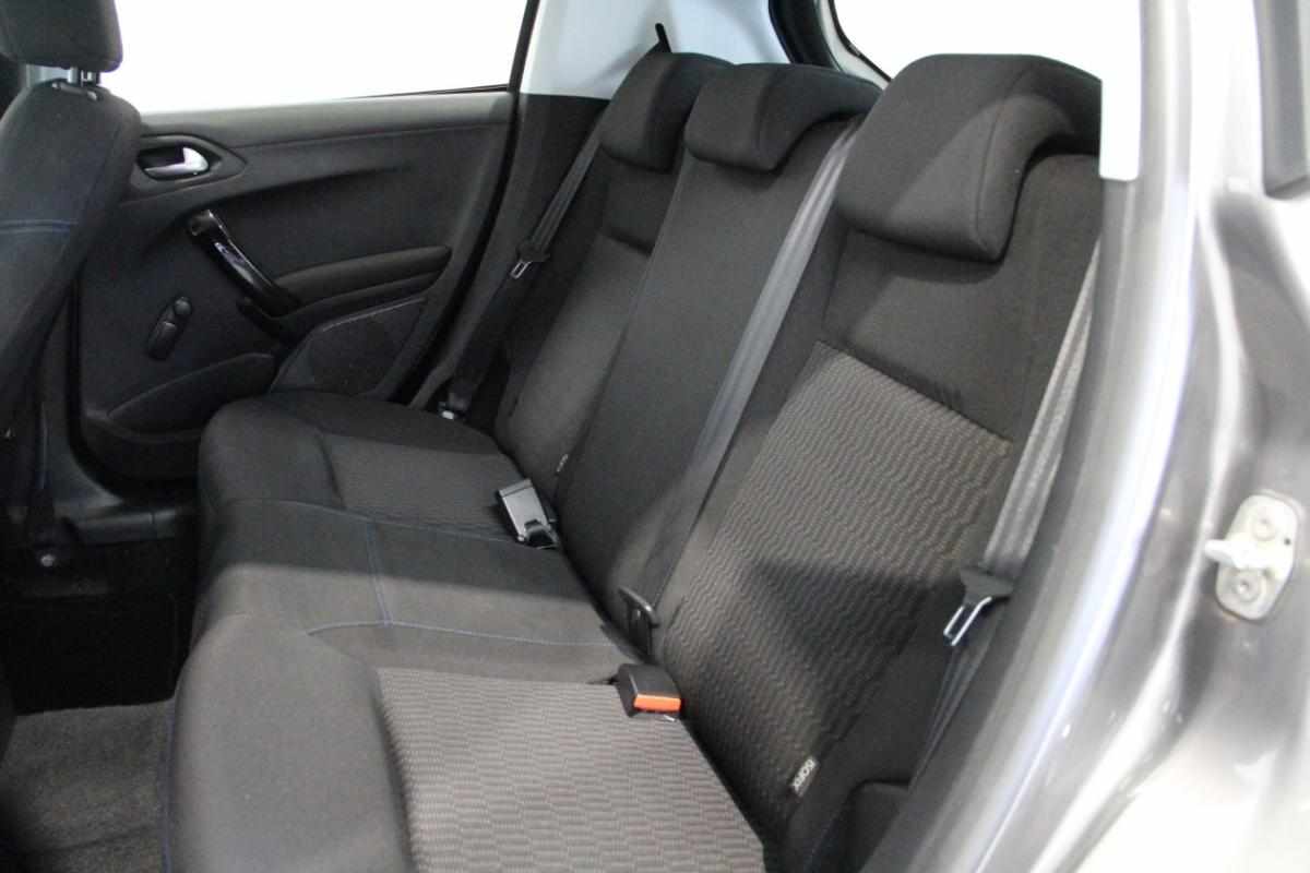 peugeot-208-1-2-vti-2018-gasolina-1199cc