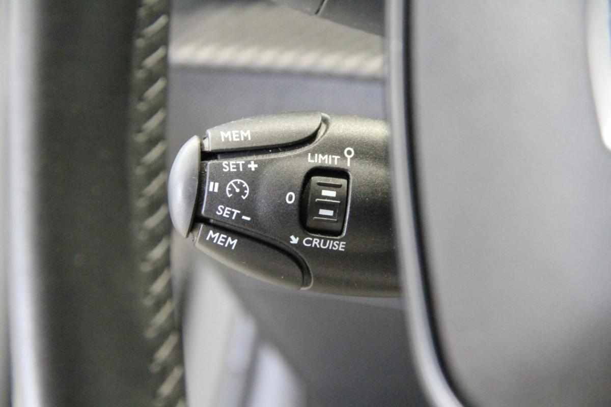 peugeot-208-1-2-puretech-2024-gasolina-1199cc