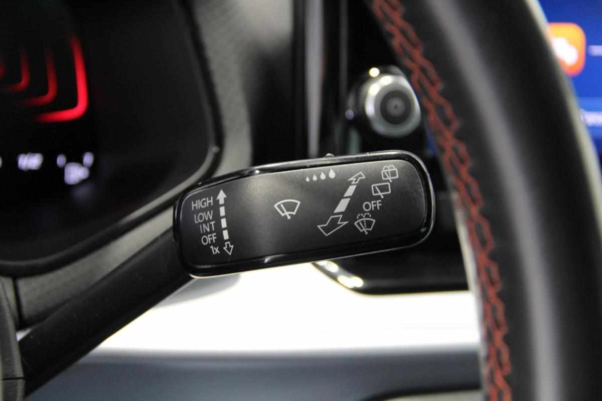 seat-arona-1-0-tsi-2023-gasolina-999cc