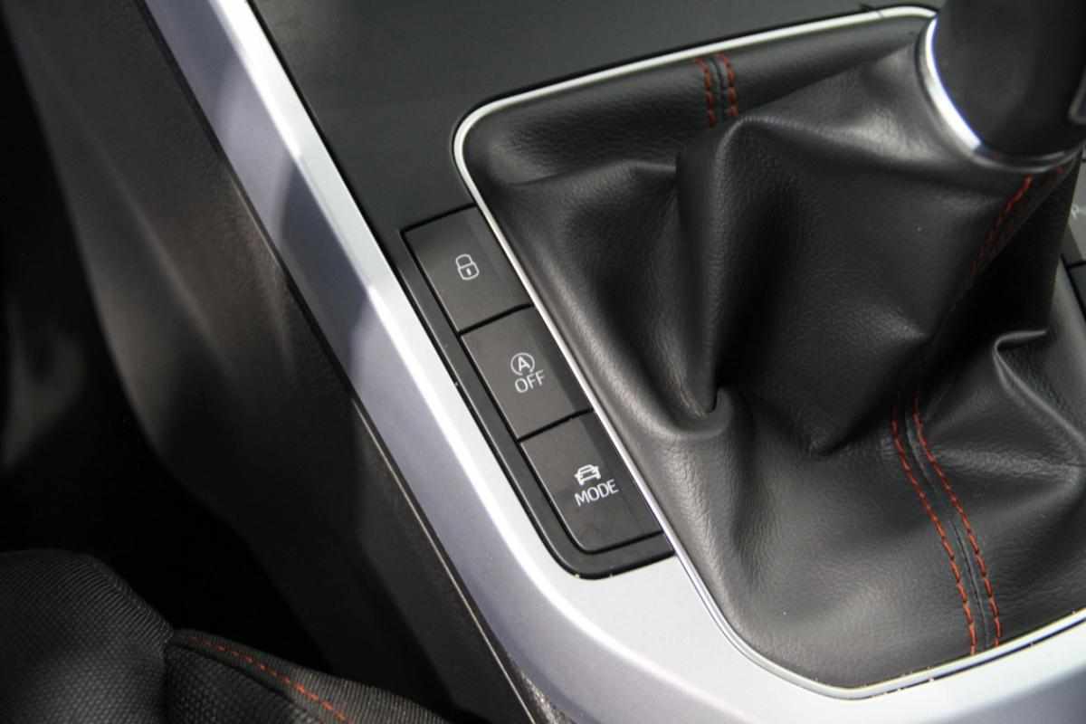 seat-arona-1-0-tsi-2023-gasolina-999cc