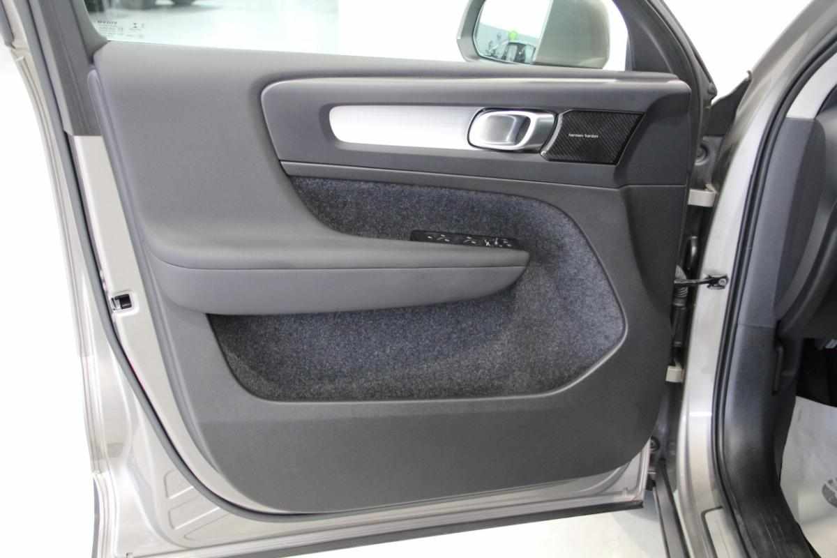 volvo-xc40-t5-twin-engine-recharge-2022-gasolina-1477cc