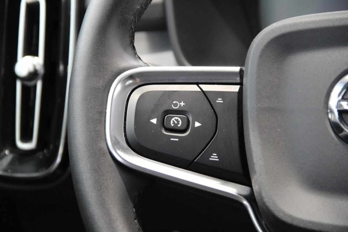 volvo-xc40-t5-twin-engine-recharge-2022-gasolina-1477cc