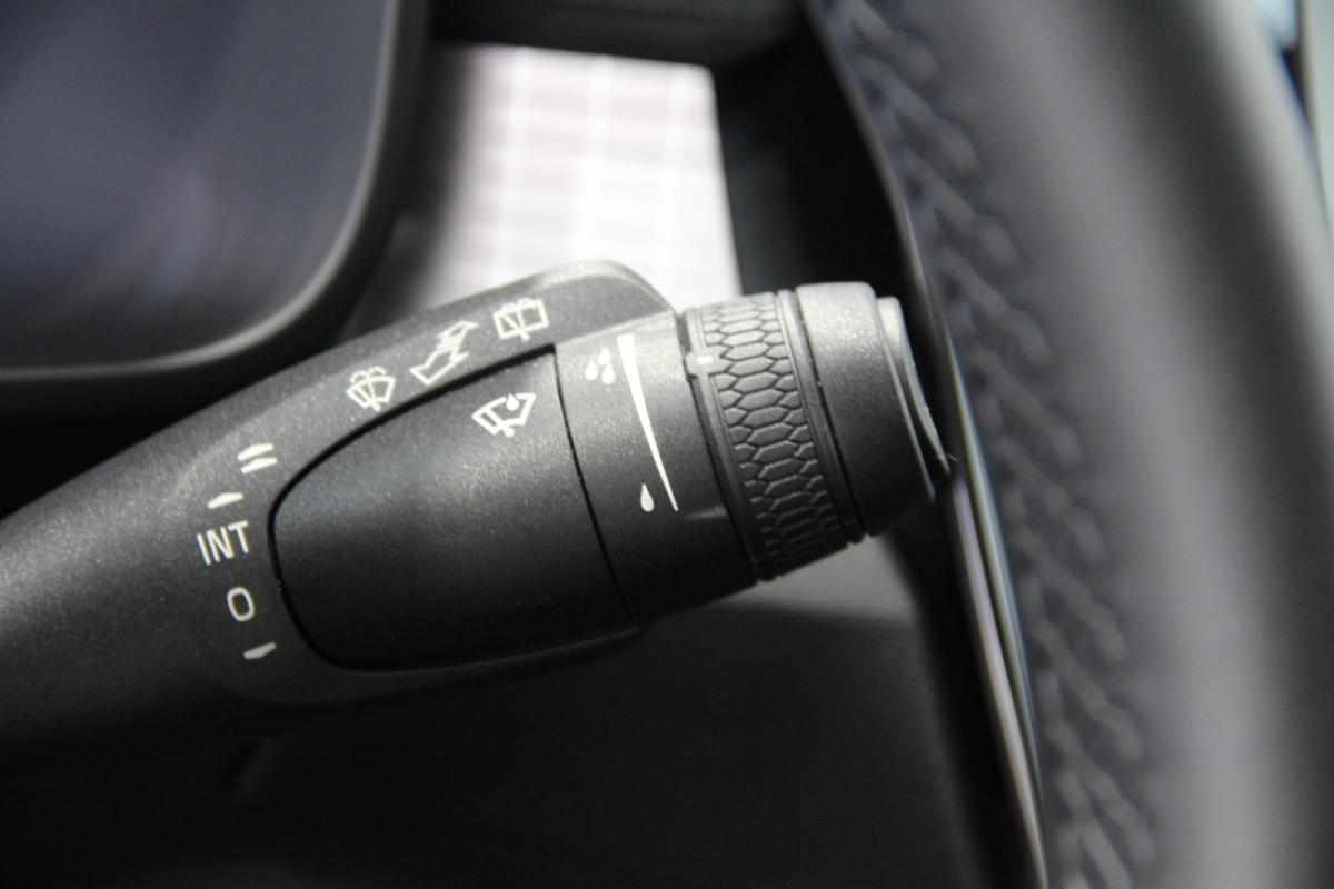 volvo-xc40-t5-twin-engine-recharge-2022-gasolina-1477cc