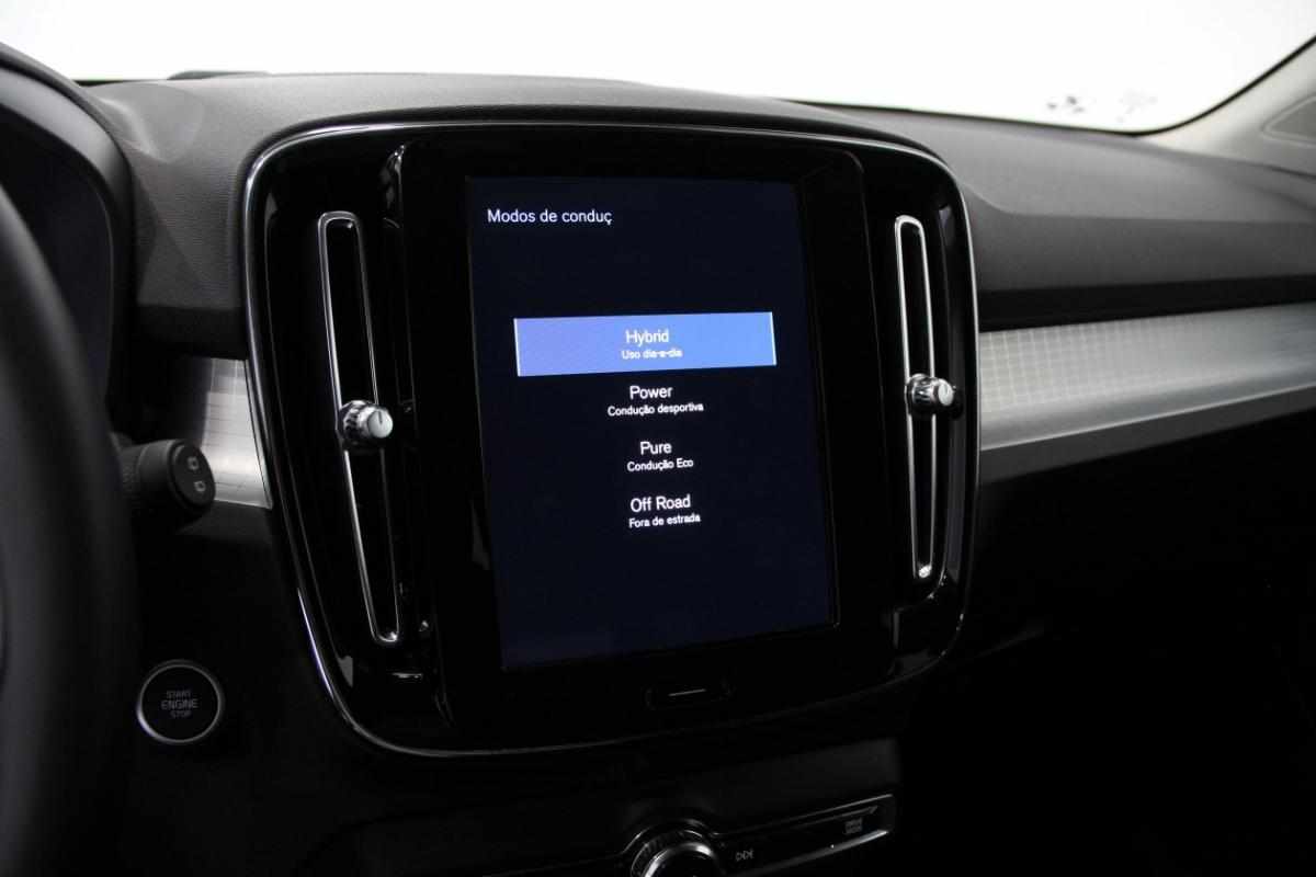 volvo-xc40-t5-twin-engine-recharge-2022-gasolina-1477cc