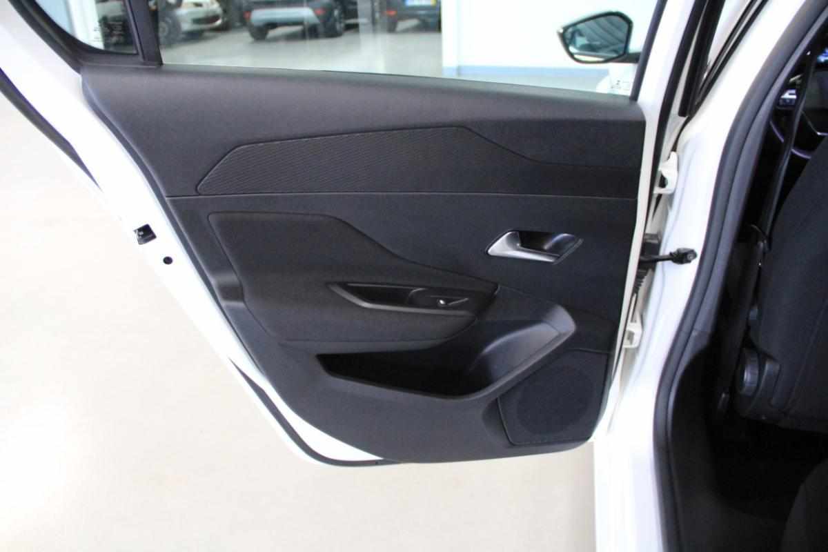 peugeot-308-2022-gasolina-1199cc