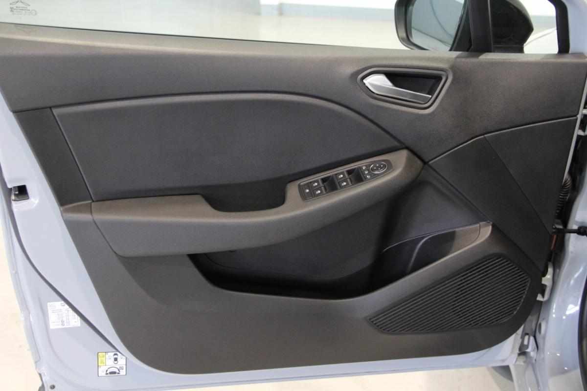 renault-clio-1-0-tce-2024-gasolina-999cc