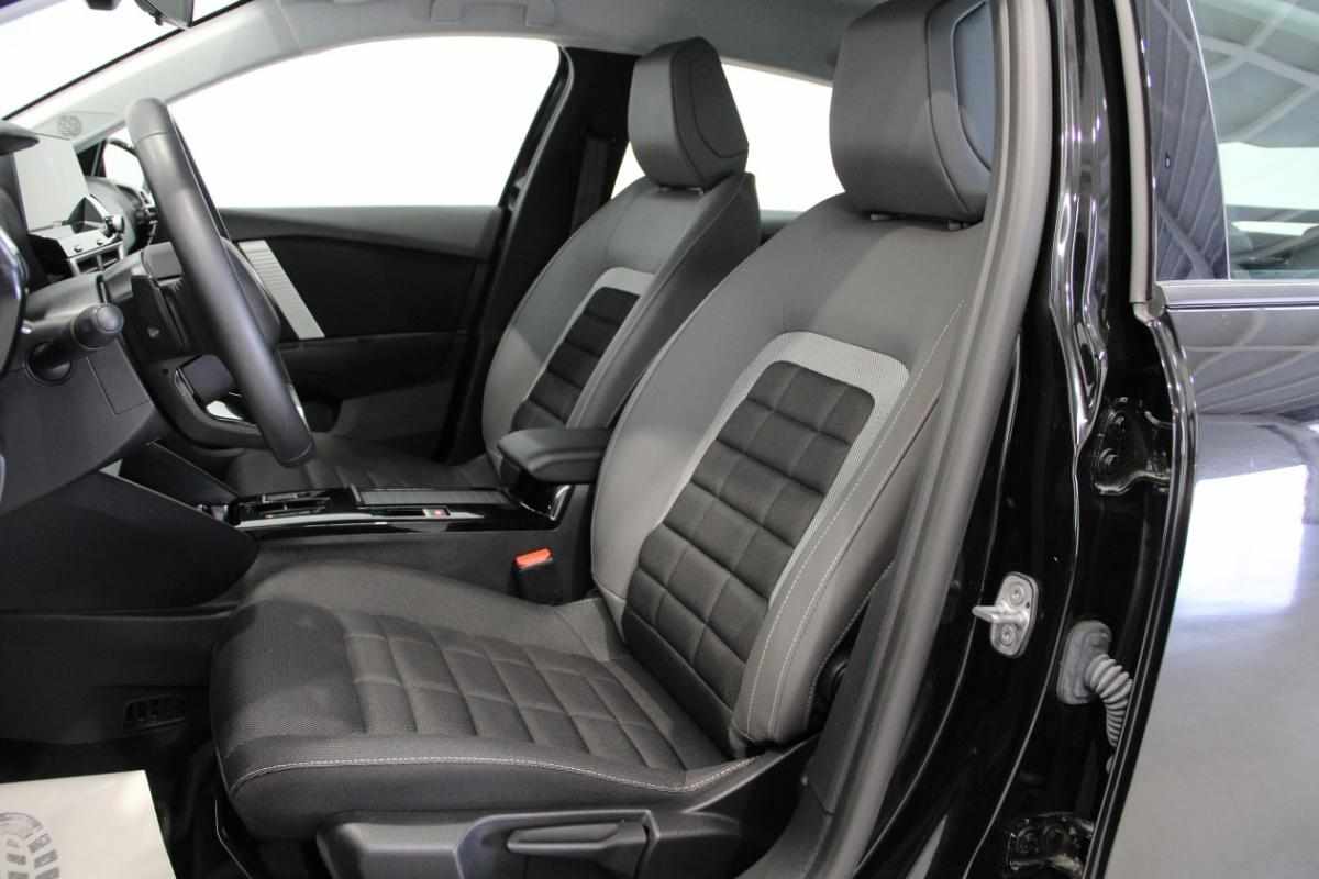 citroen-c4-1-2-hybrid-2025-gasolina-1199cc
